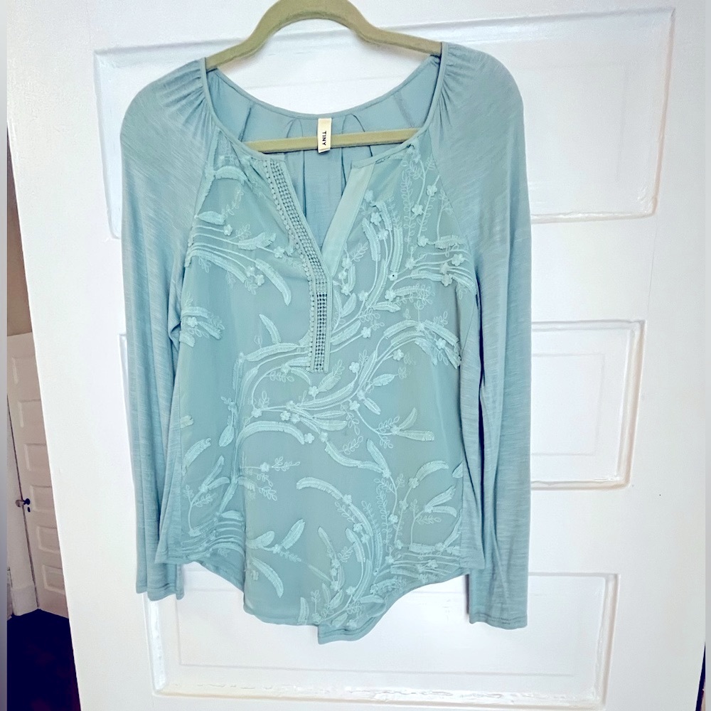 Anthropology TINY brand Alma Henley. Size XS. Aqua blue.